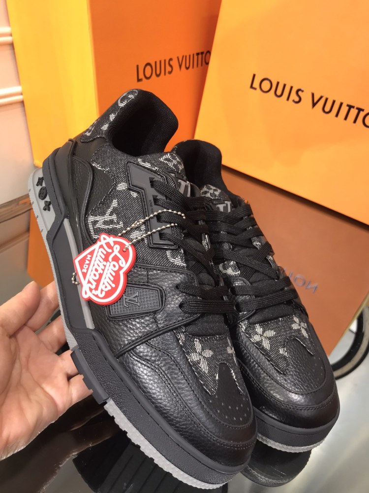 LV flats LV size  LV运动鞋