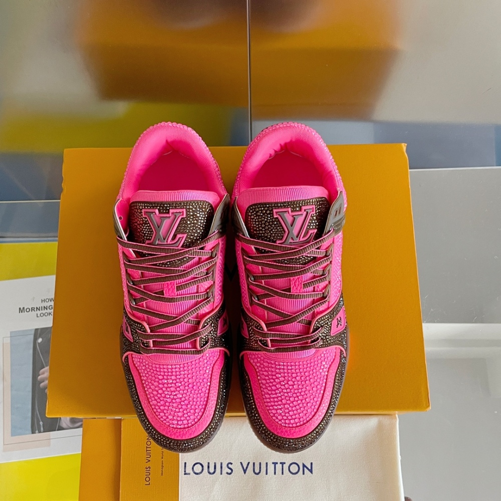 LV flats LV size  LV运动鞋