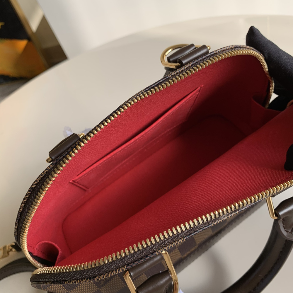 Louis Vuitton  Alma  BB  N41211