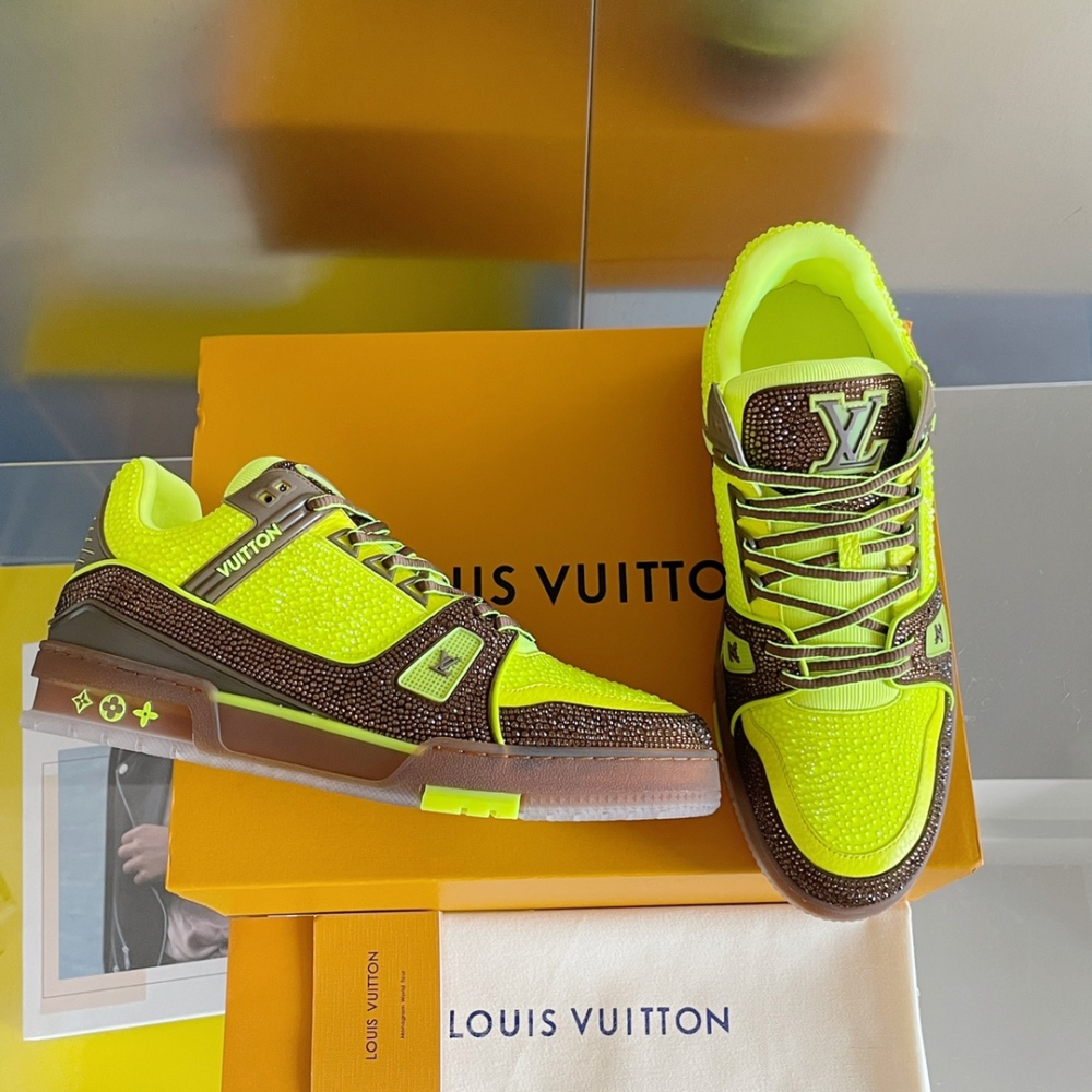 LV flats LV size  LV运动鞋
