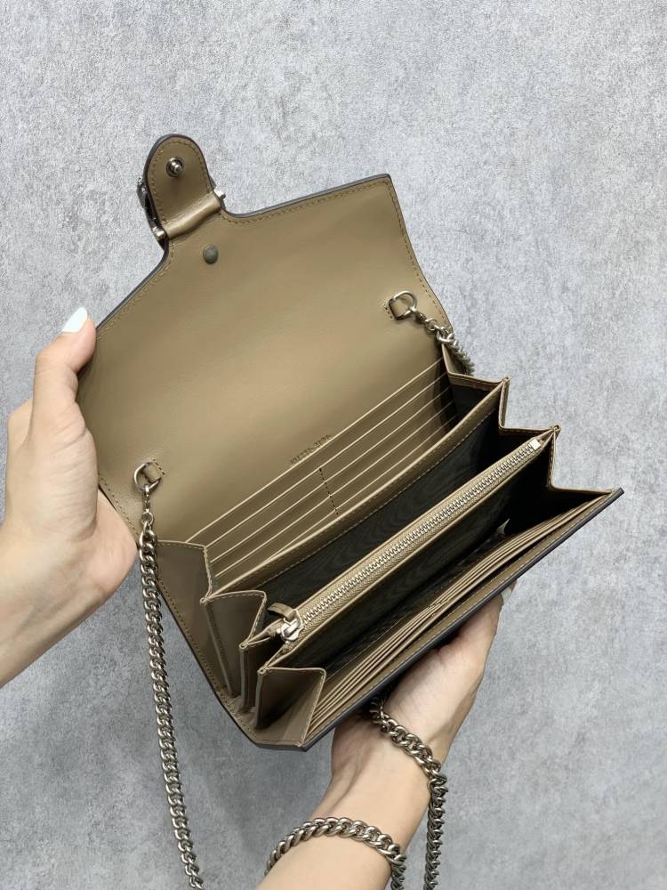 Gucci  size 20*13*6