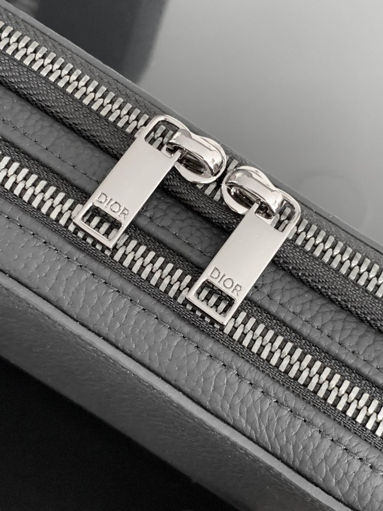 Dior manbag