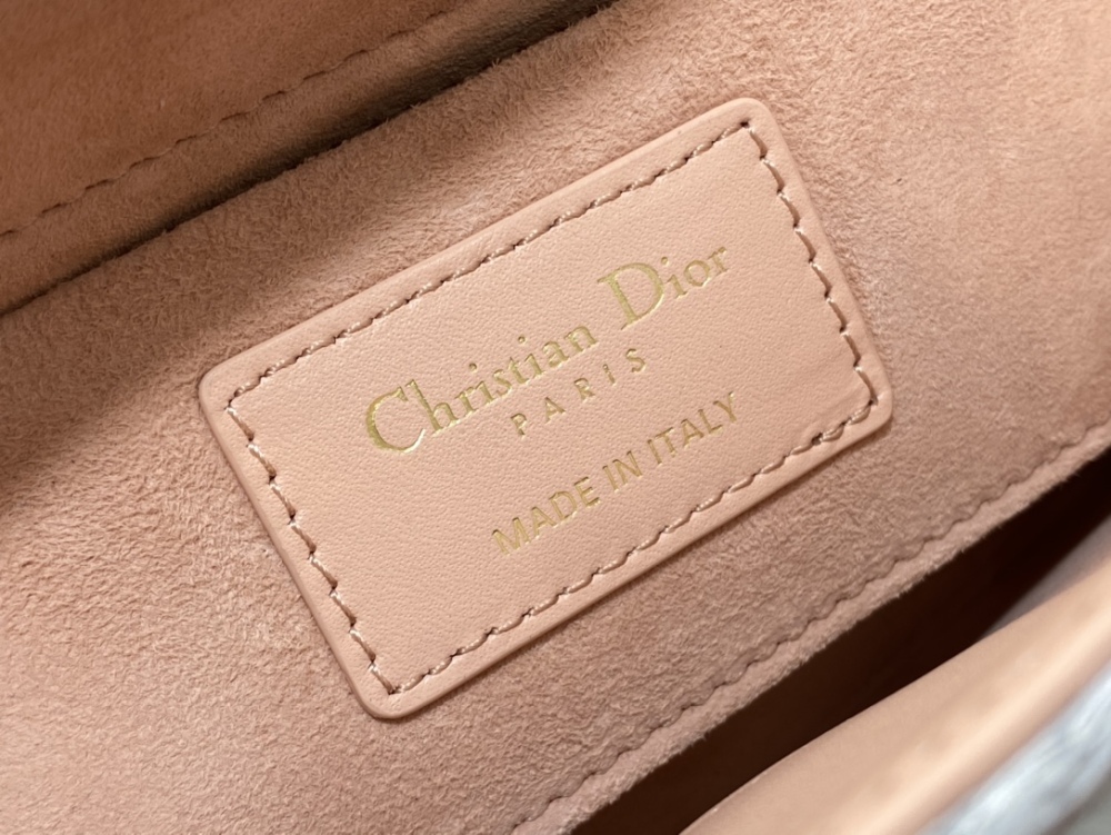Dior Handmade bag size