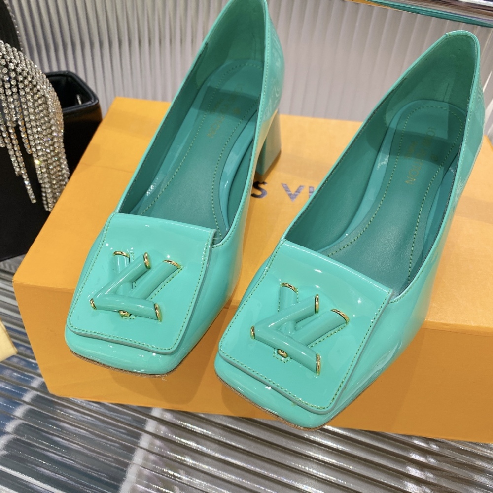 LV high heels LV  LV单鞋