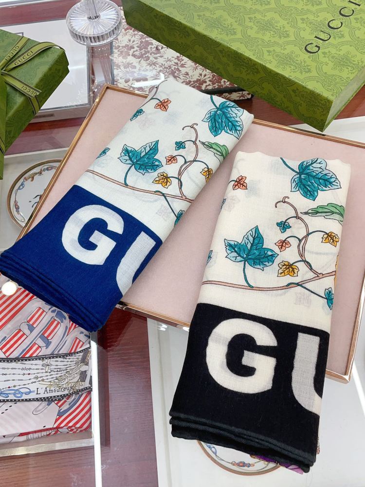 GUCCI Scarf