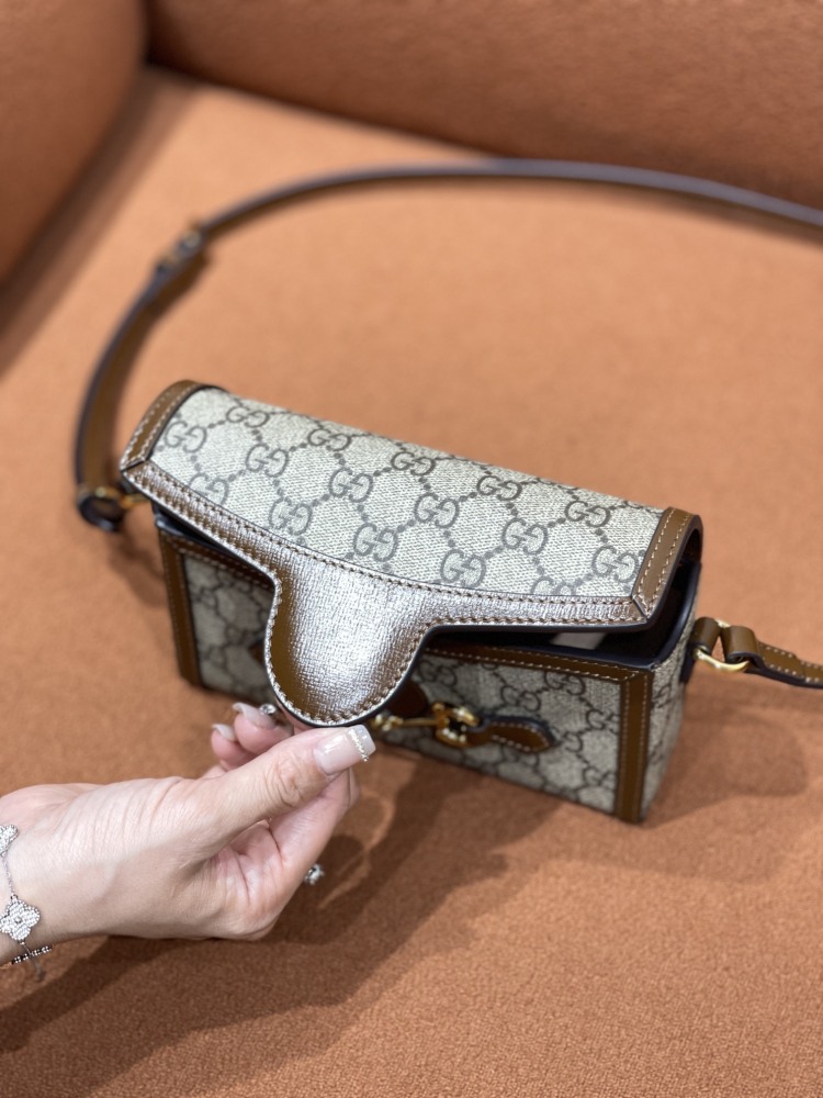 Gucci GG Horsebit  size 18x12x5
