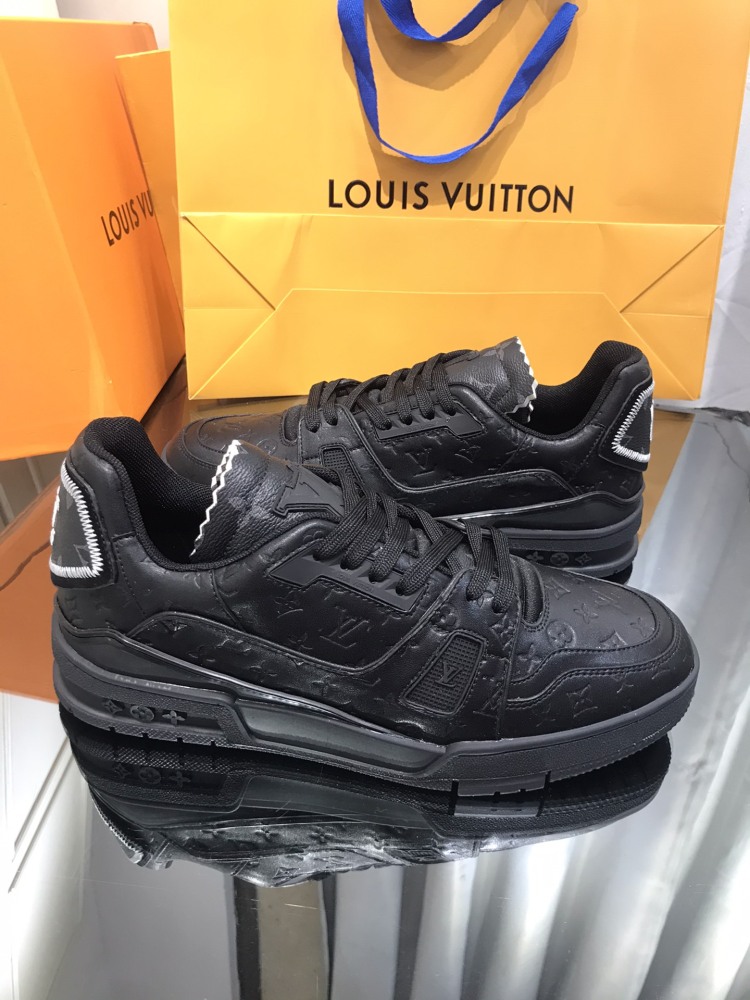 LV flats LV size  LV运动鞋