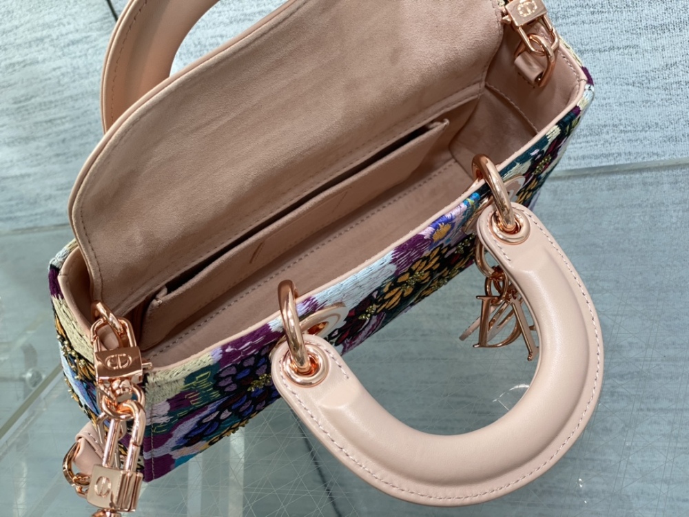 Dior Handmade bag size