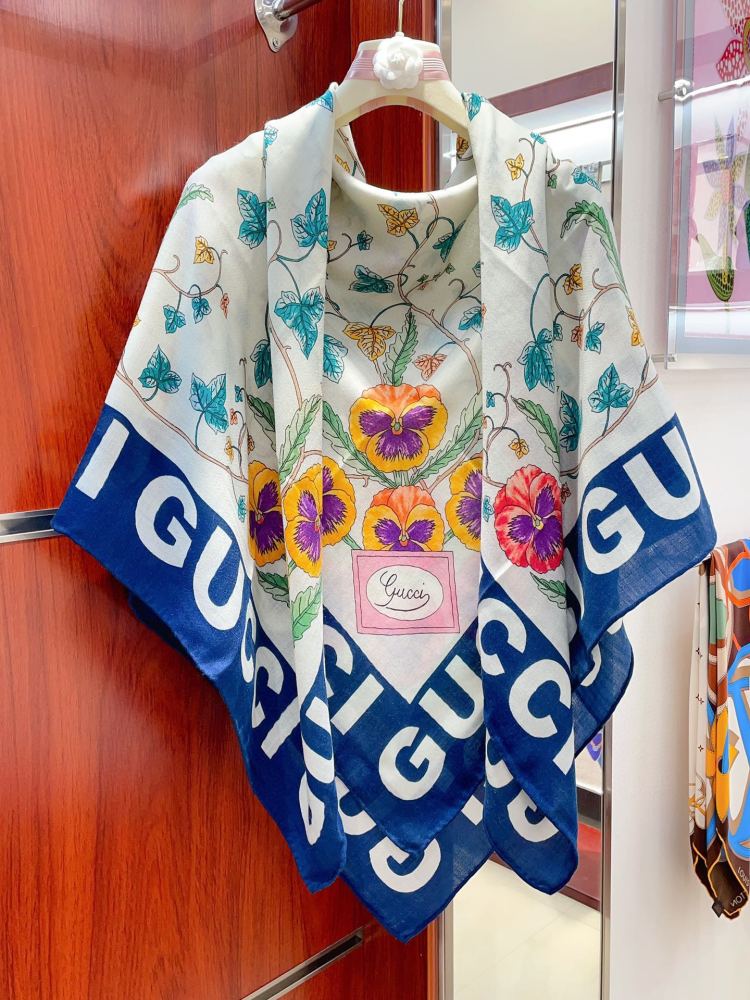 GUCCI Scarf