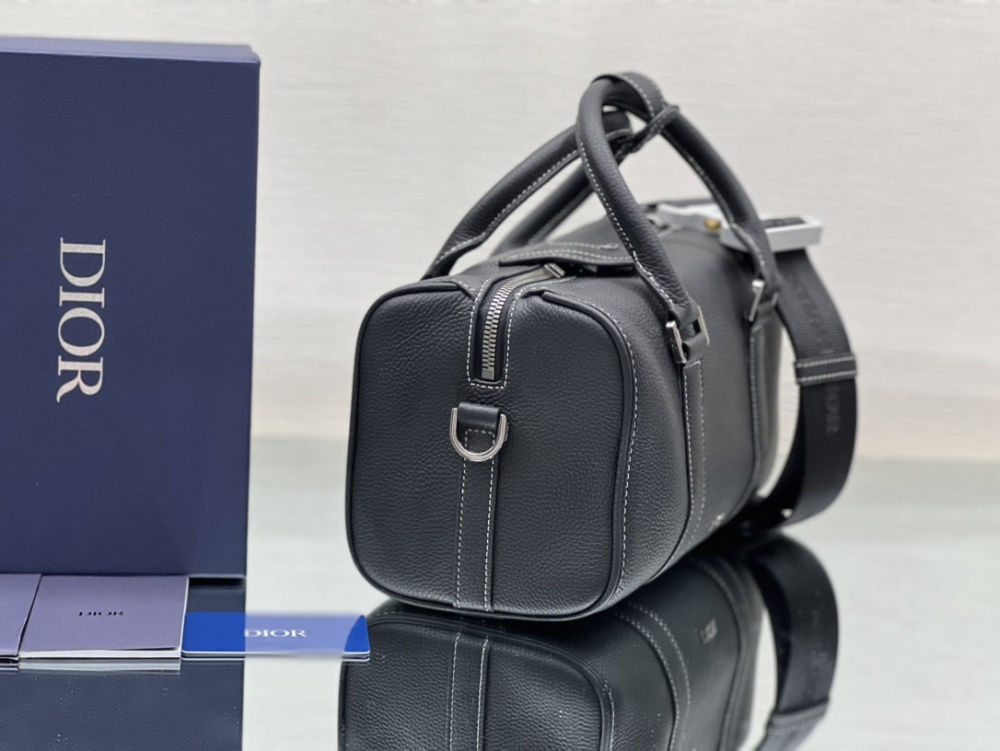 Dior man's Black Lingot 26