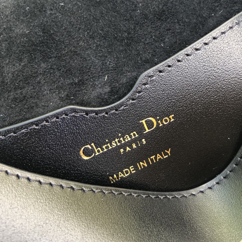 Dior bag Dior CD  size 22×17×6