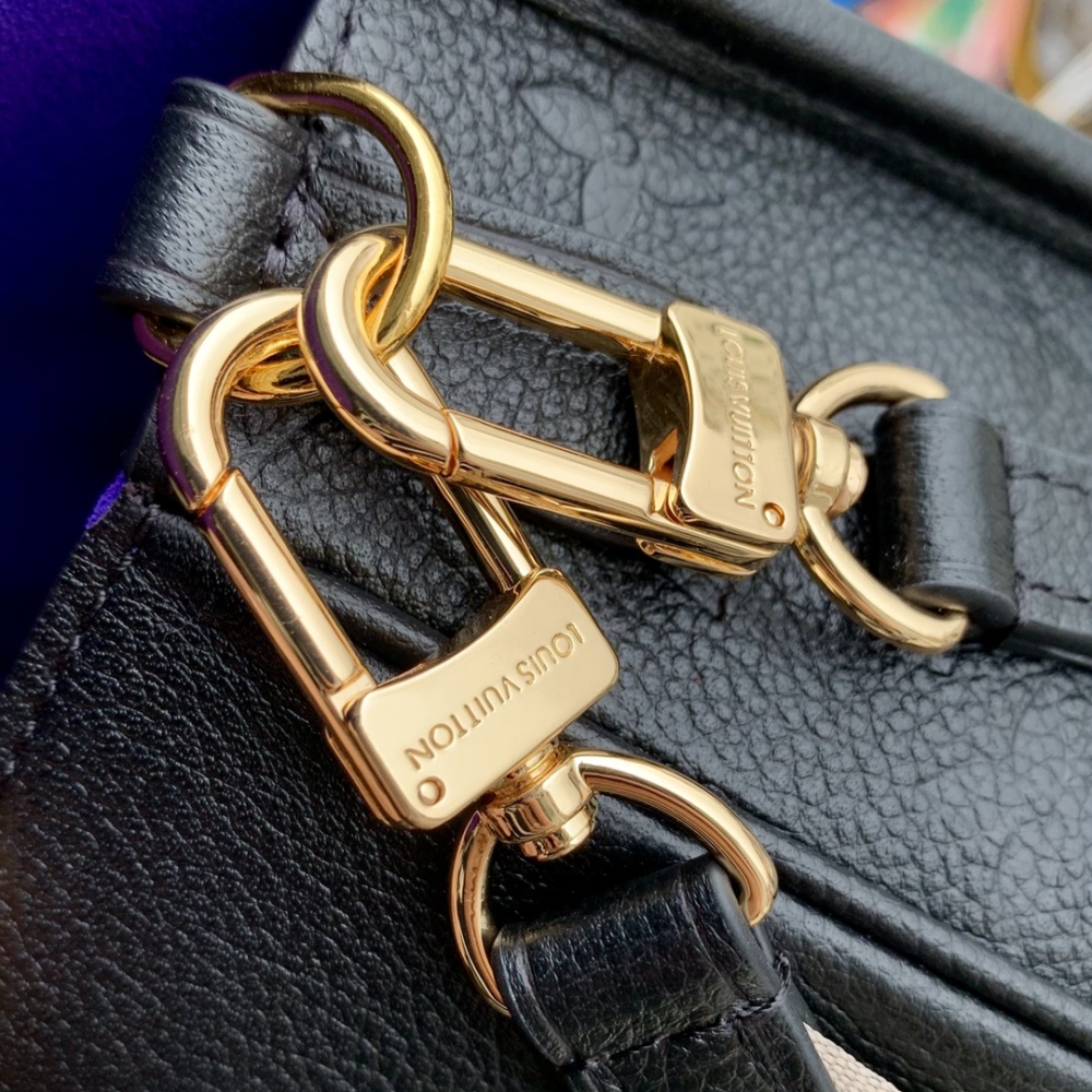 LV BAG Diane Monogram Empreinte  size 23.0 x 16.0 x 8.5
