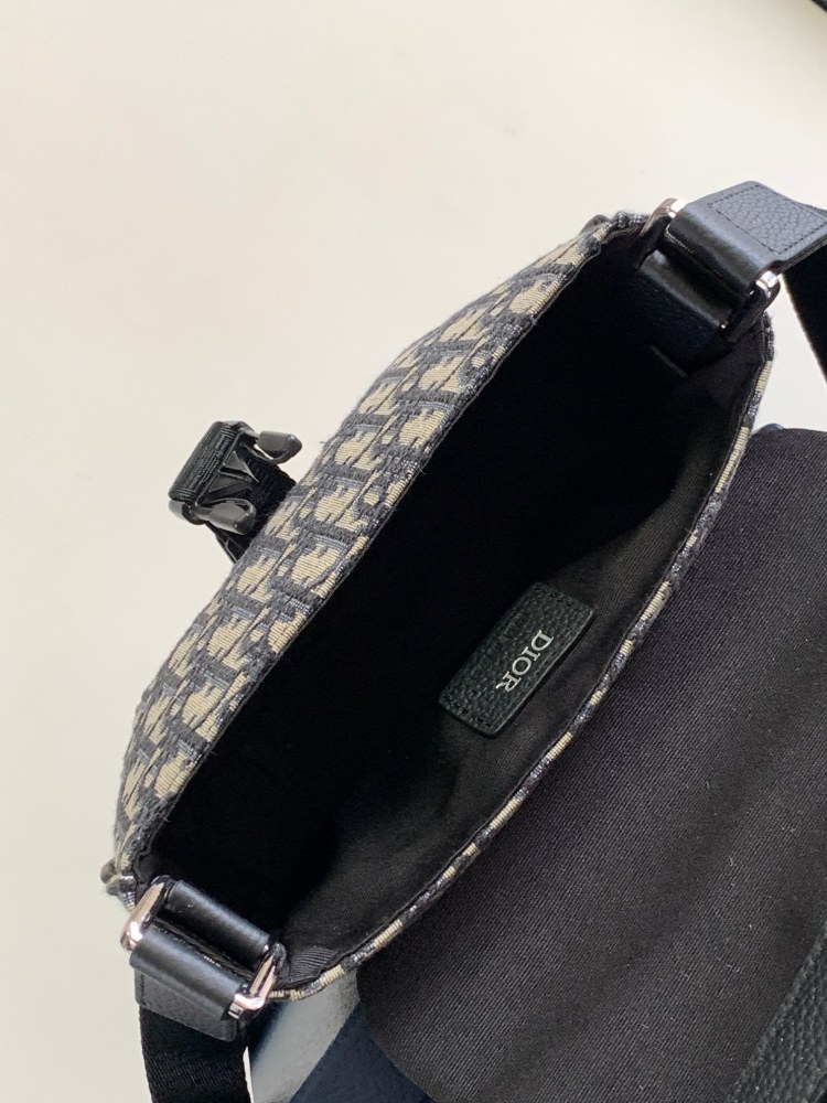 Dior manbag