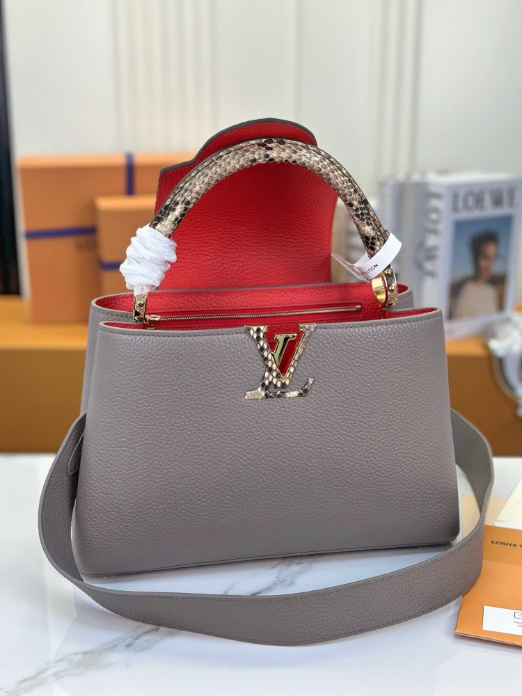 LV Capucines MM M82068 Python Handle grey