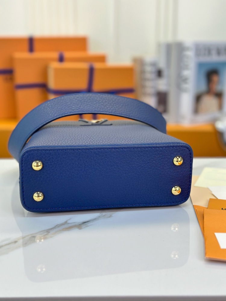 LV Capucines