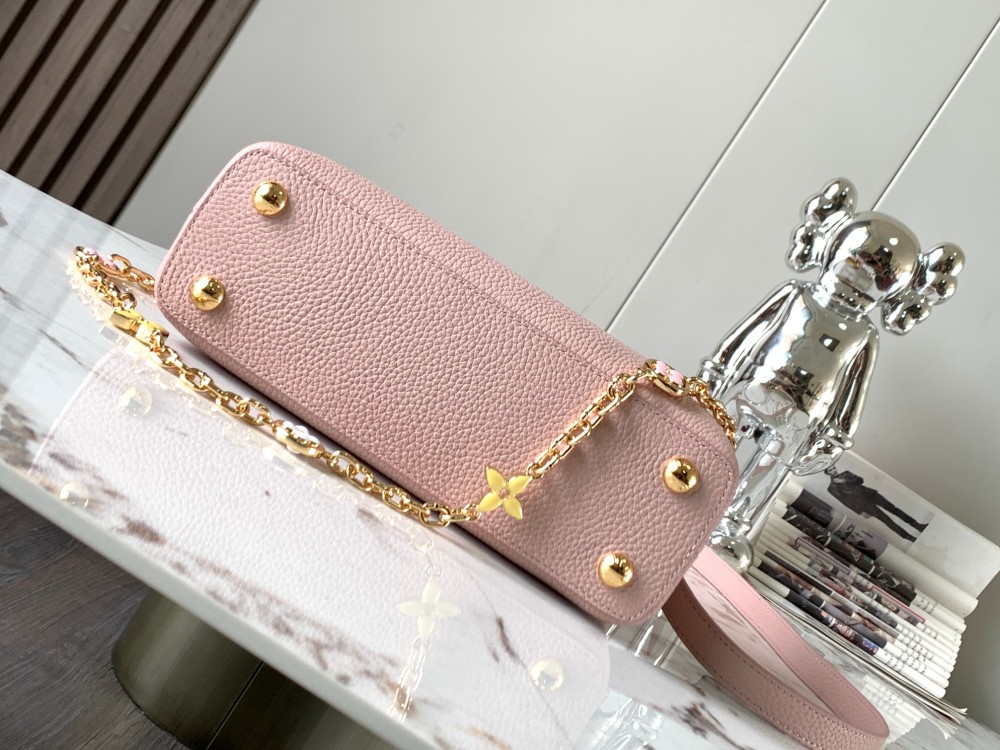 LV Capucines