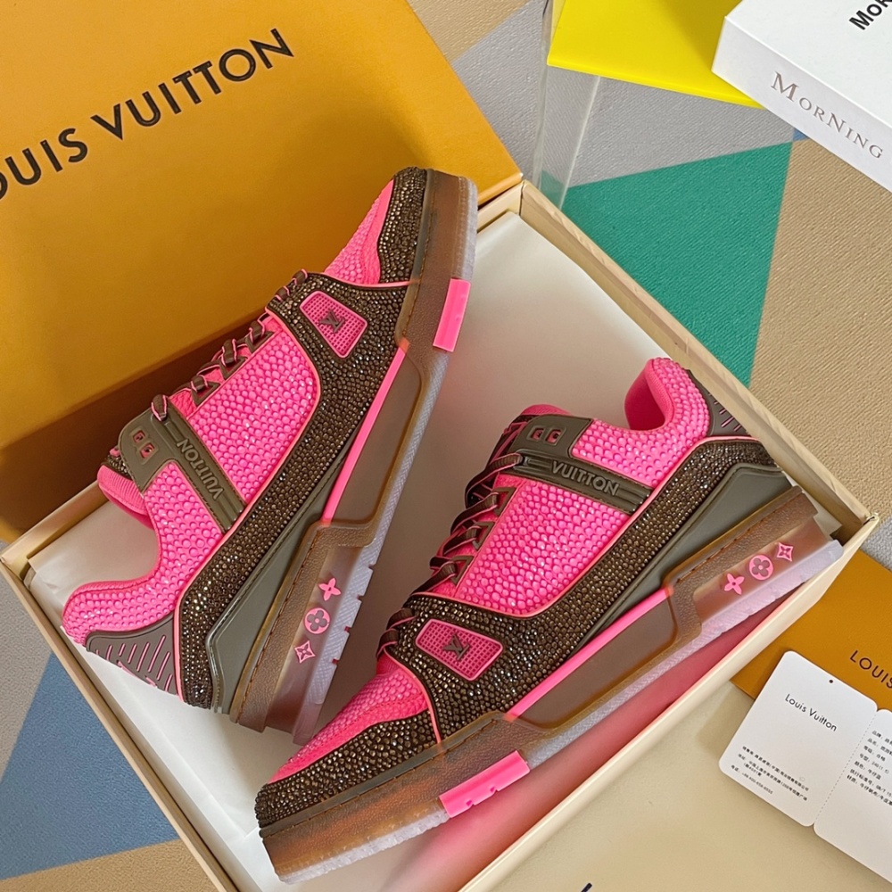 LV flats LV size  LV运动鞋