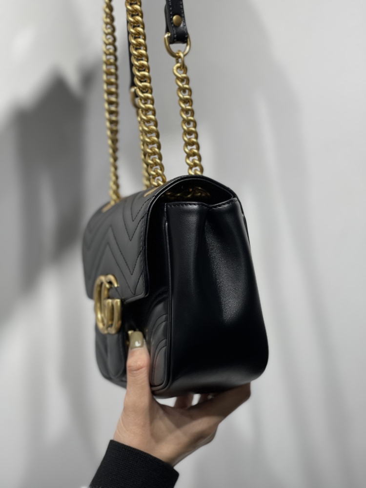 Gucci GG  size 18*15*8