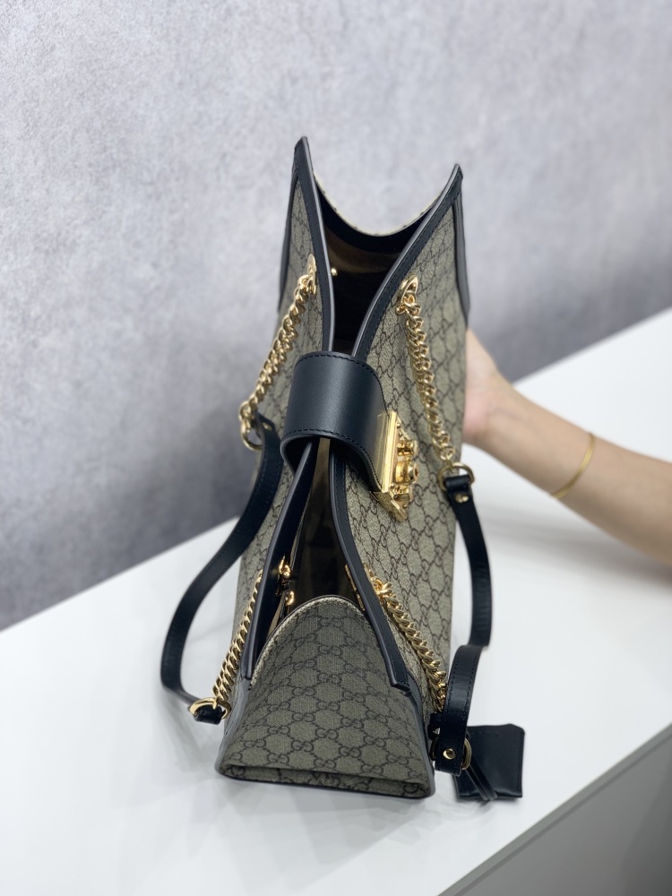 Gucci mini  size 35*24*15
