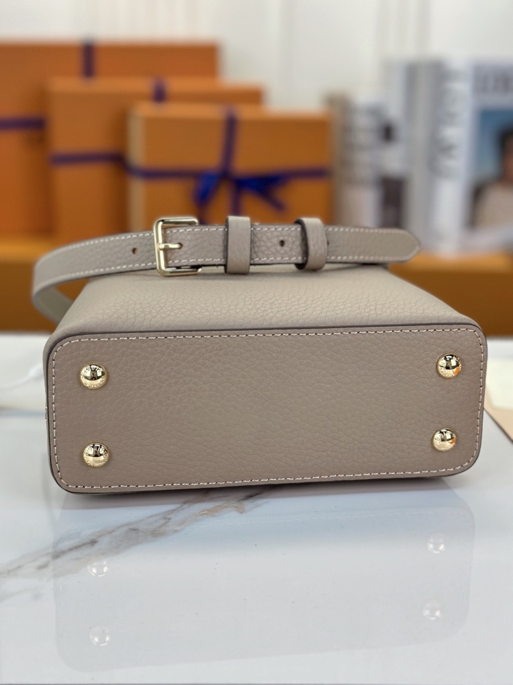LV Capucines
