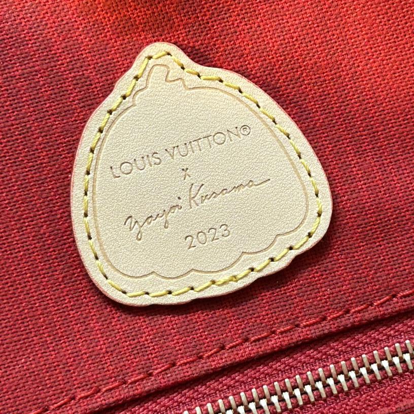 Onthego Monogram Monogram Reverse Toron  size 35 x 27 x 14