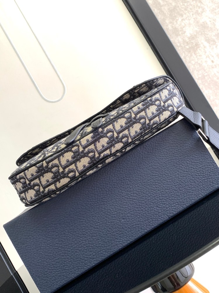 Dior manbag