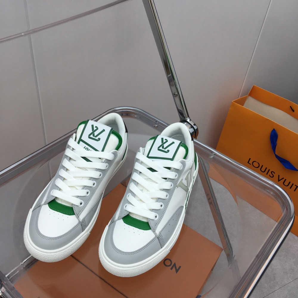 LV sneaker