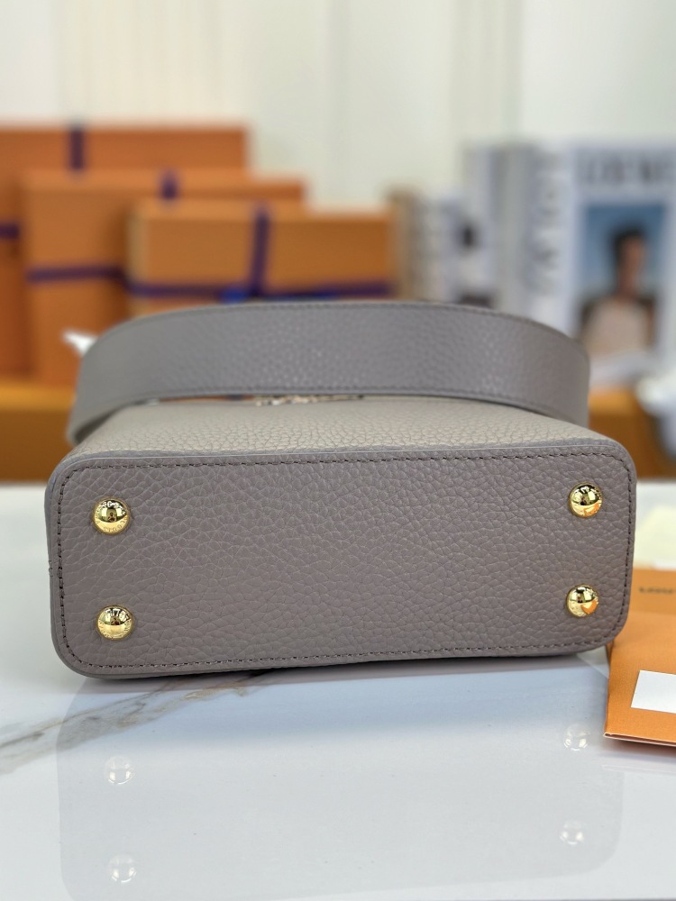 LV Capucines