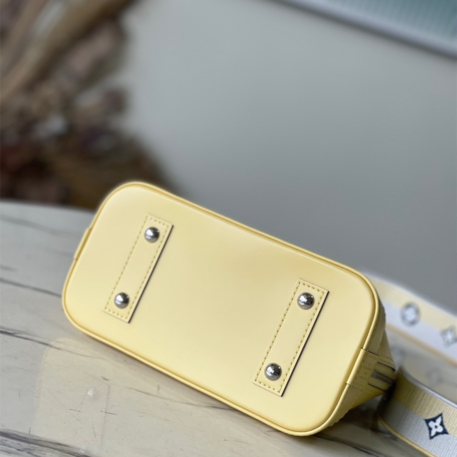 Louis Vuitton Alma BB yellow M22213