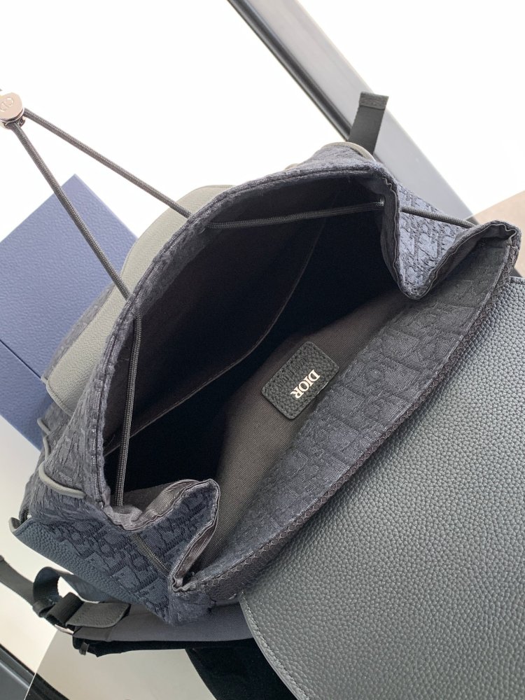 Dior manbag