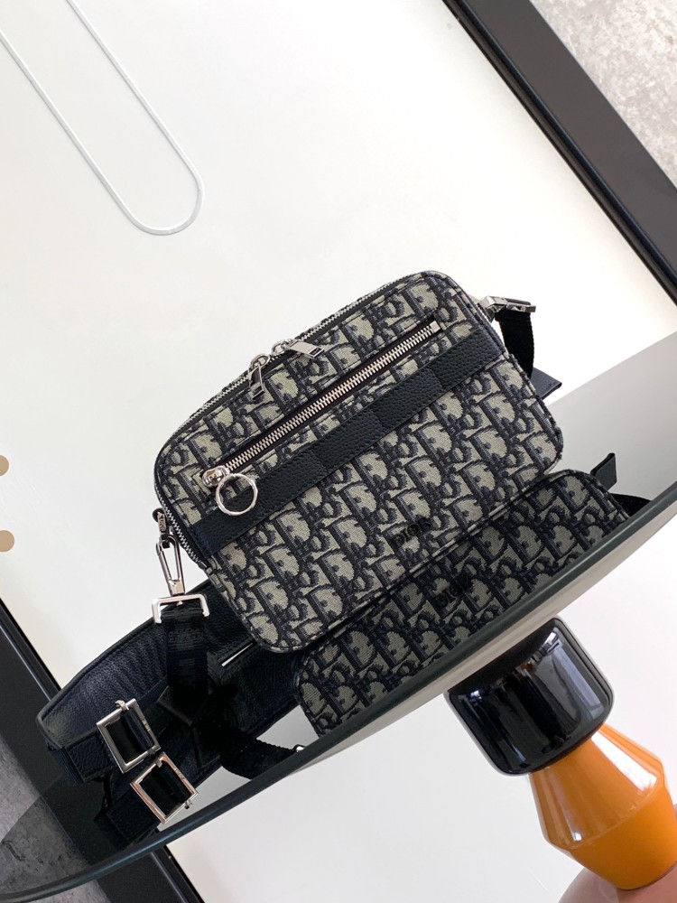 Dior man's Oblique Messenger Bags