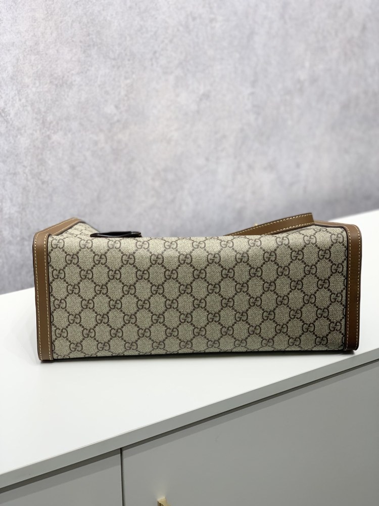Gucci mini  size 35*24*15