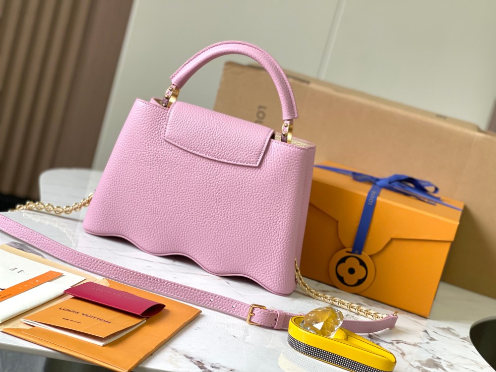 LV Capucines BB M22123 pink