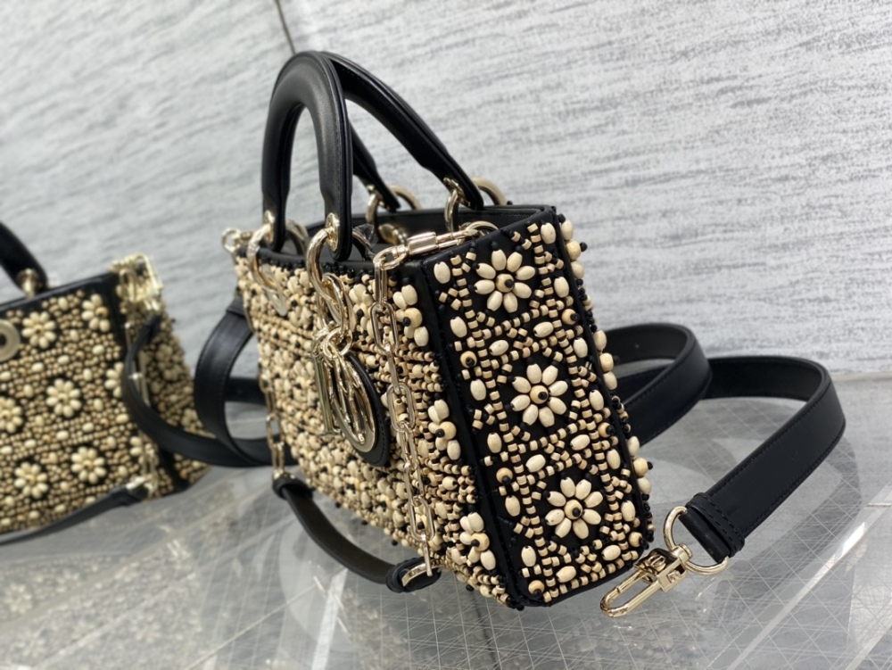 Dior Handmade bag size