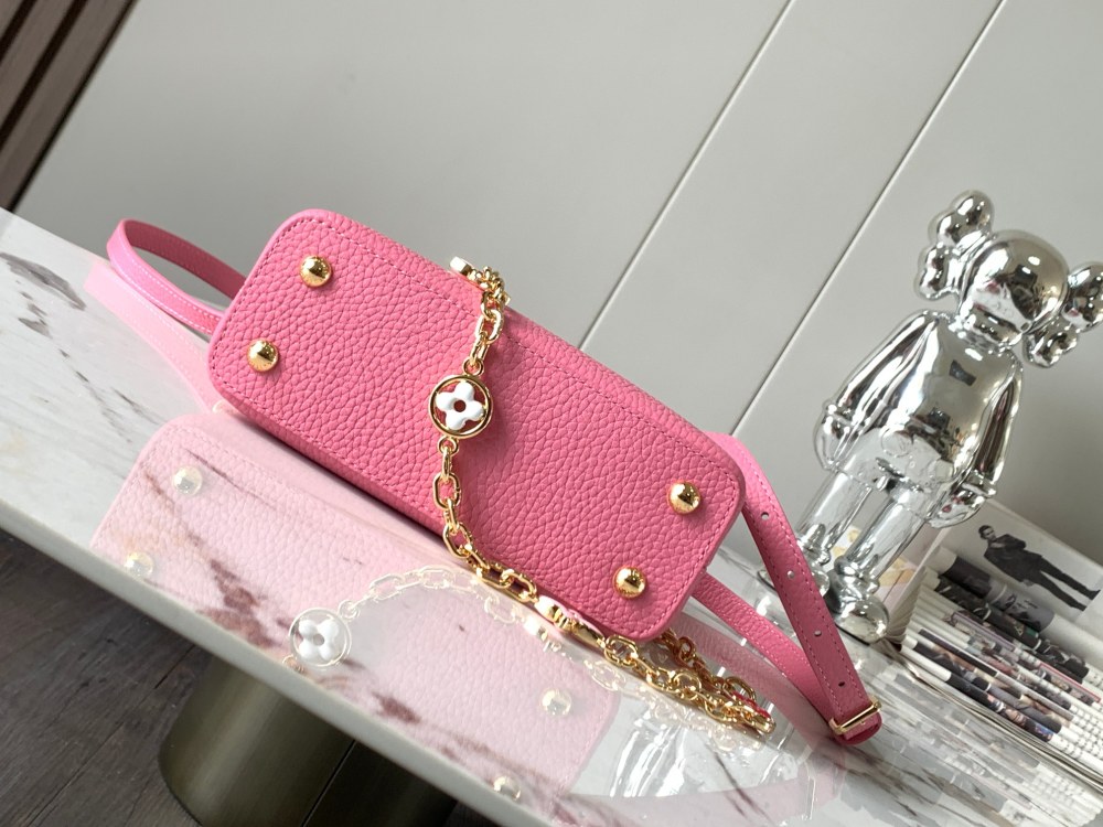 LV Capucines