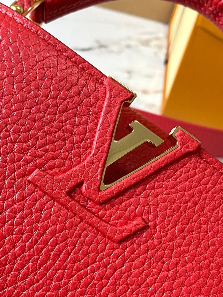 LV Capucines