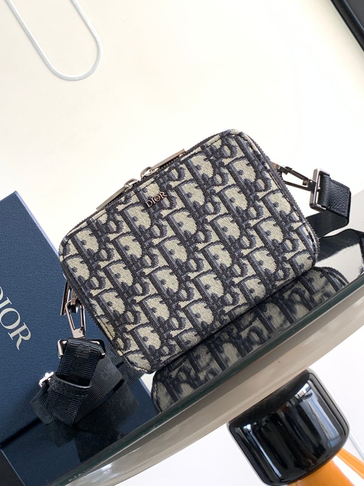 Dior man's Oblique Messenger Bags