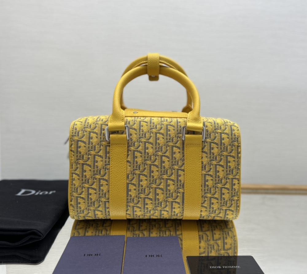 Dior man's Yellow Oblique Lingot 26