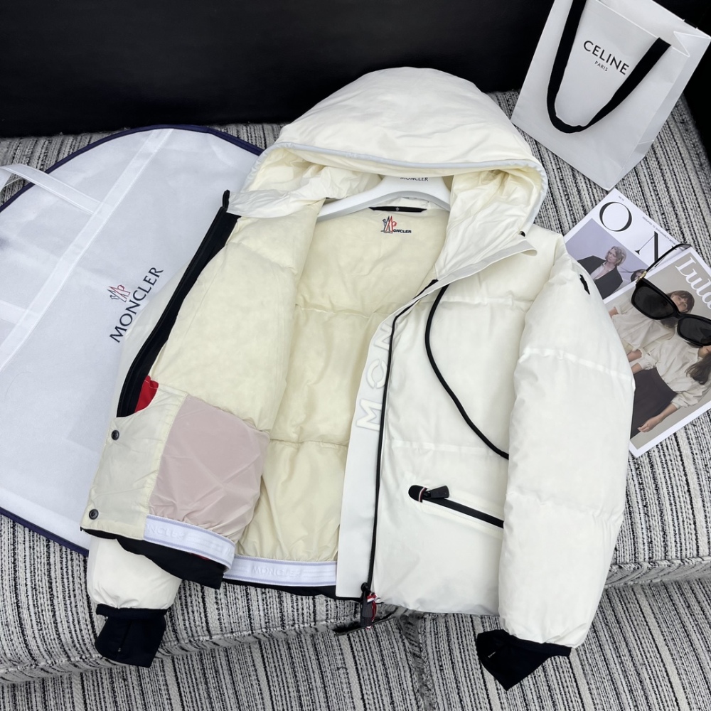 AAA top  Down jacket/cotton jacket 原单狠货 蒙口Moncler 羽绒服/棉服