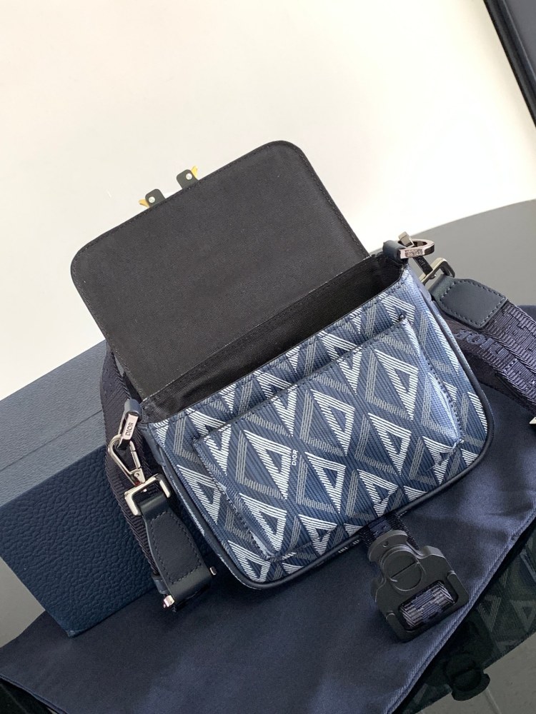 Dior manbag