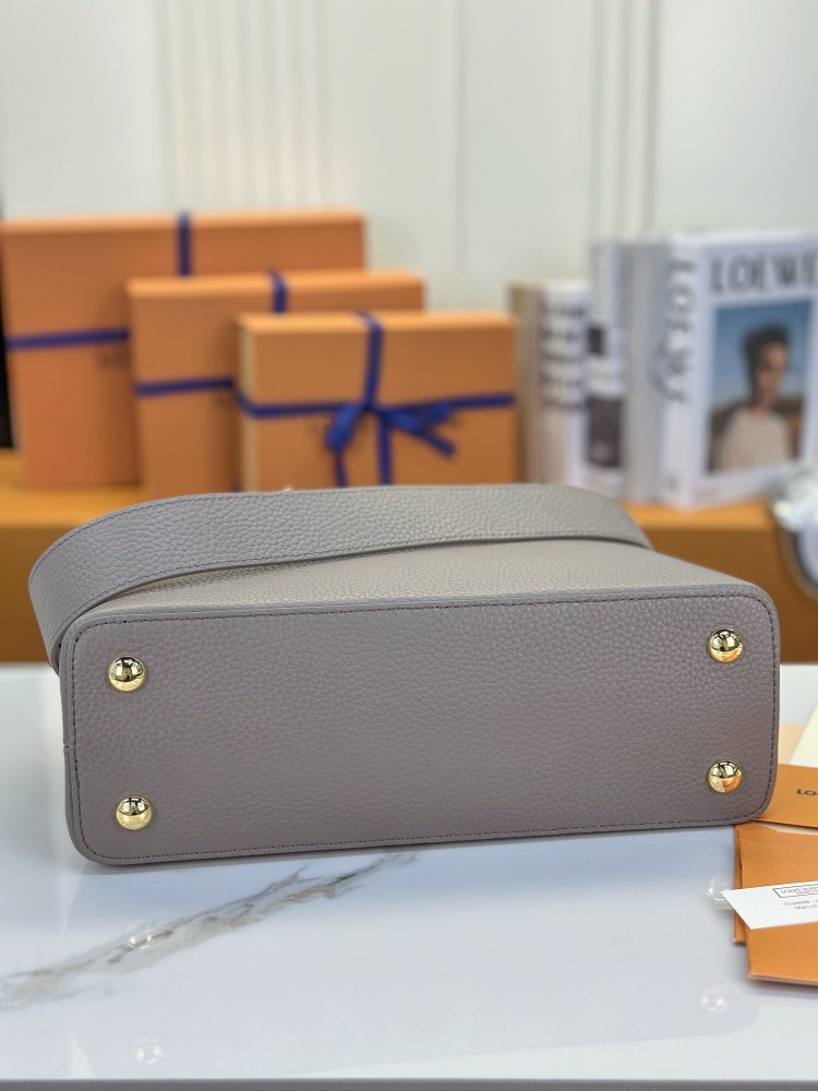 LV Capucines
