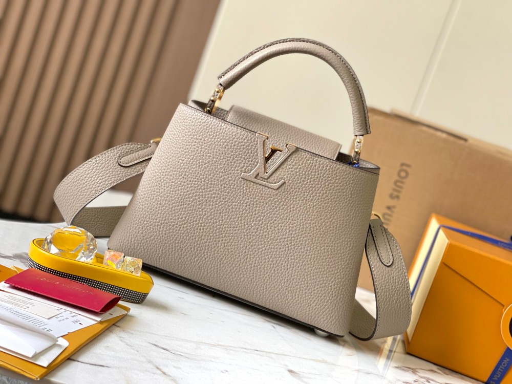LV Capucines BB M59434 grey