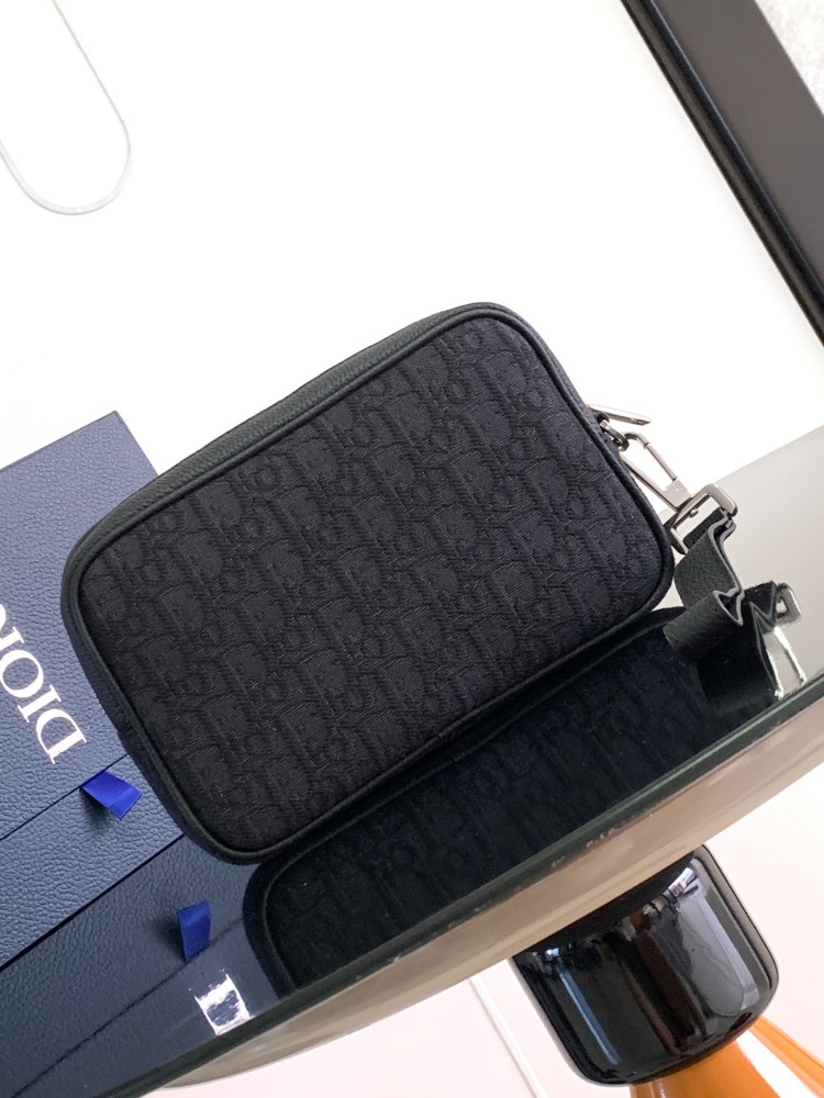 Dior man's Oblique Messenger Bags