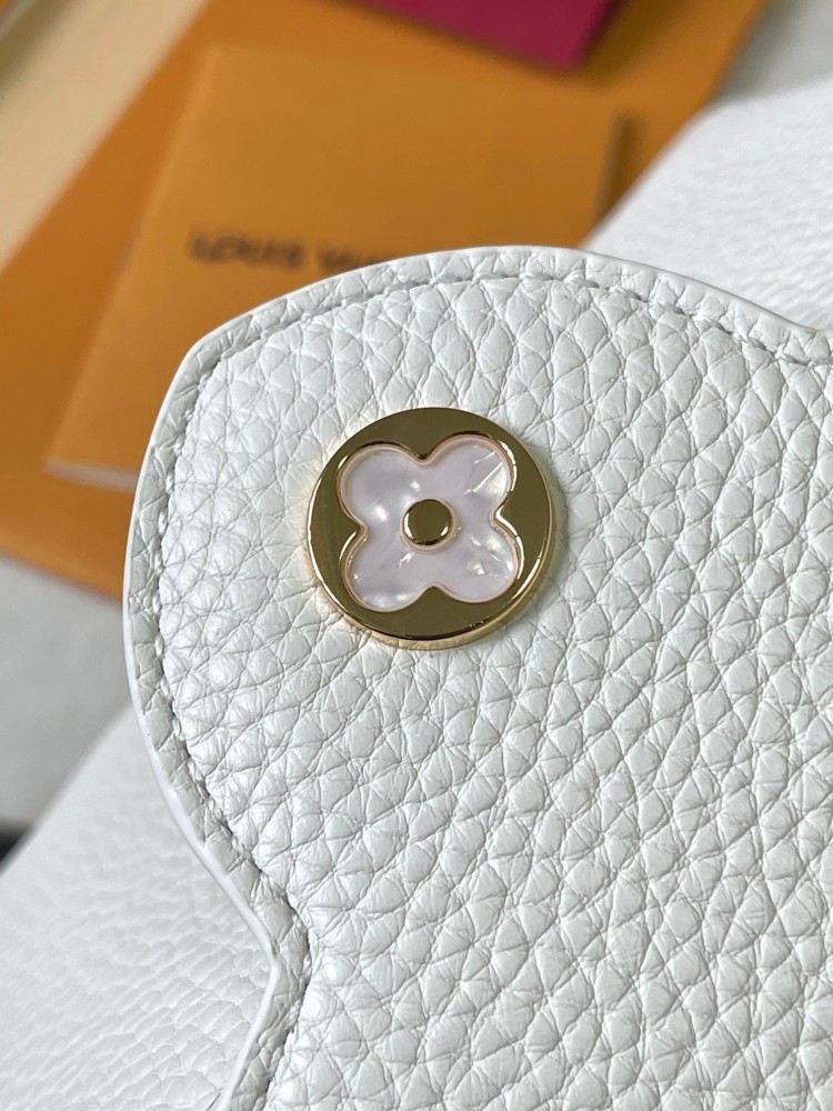 LV Capucines