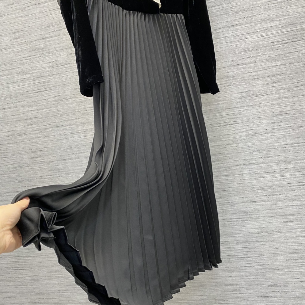 AAA top  Valentino 华伦天奴连衣裙  原单狠货