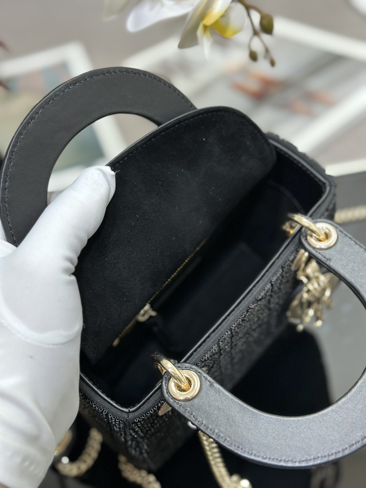 Dior Handmade bag Lady Dior Dior  size 17 x 15 x 7