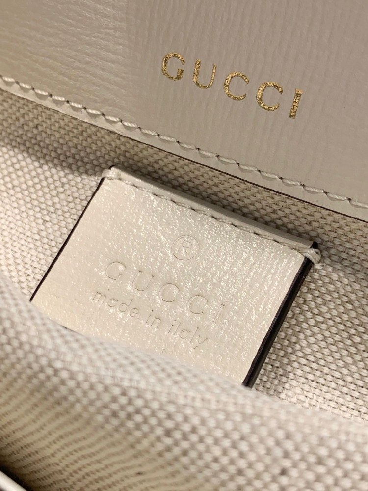 Gucci  size 20.5*14*5