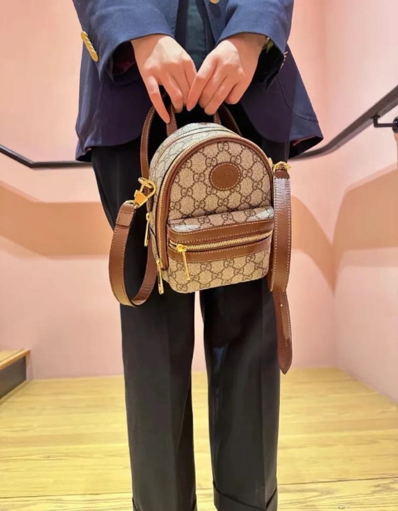 Gucci mini  size 35*24*15