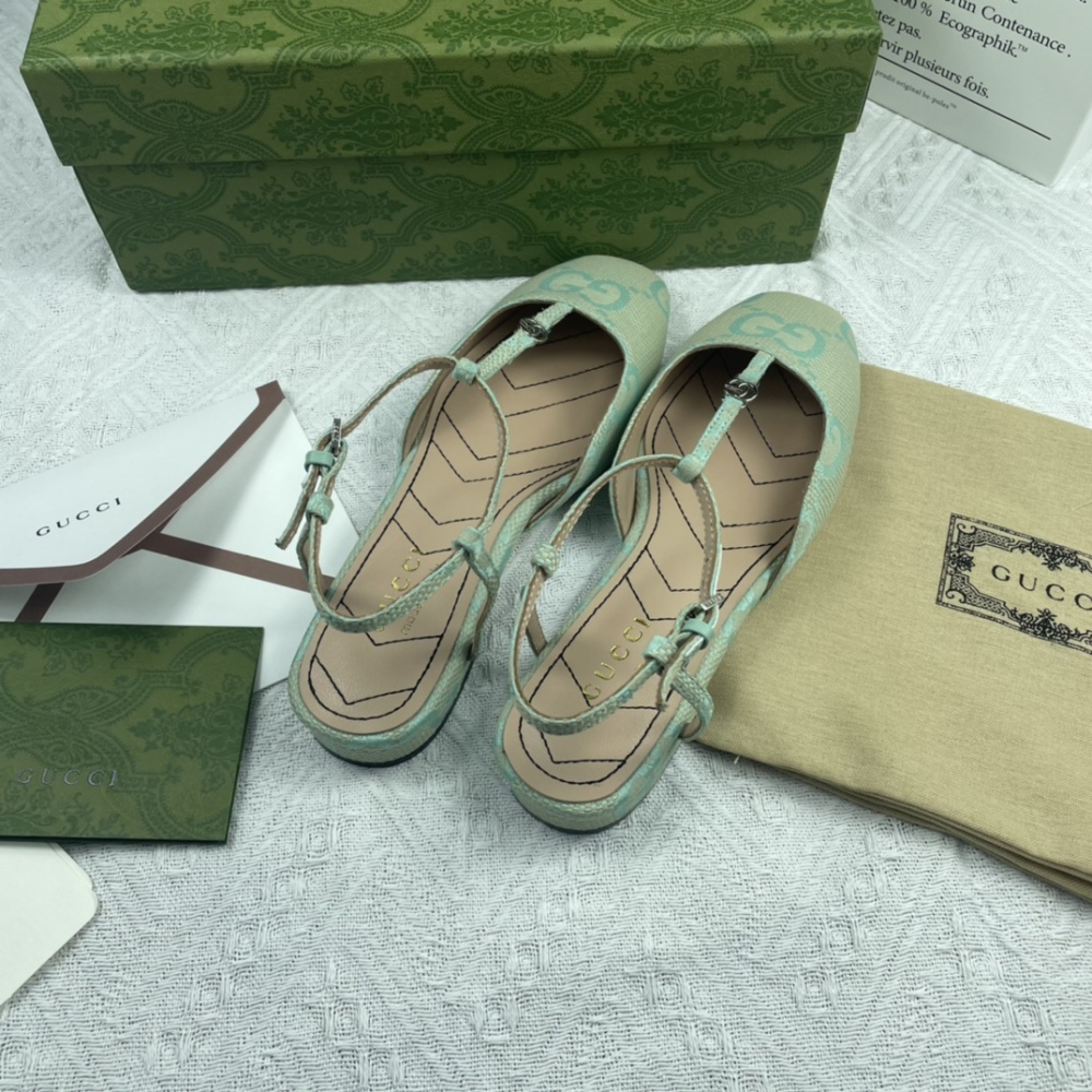 Gucci玛丽珍