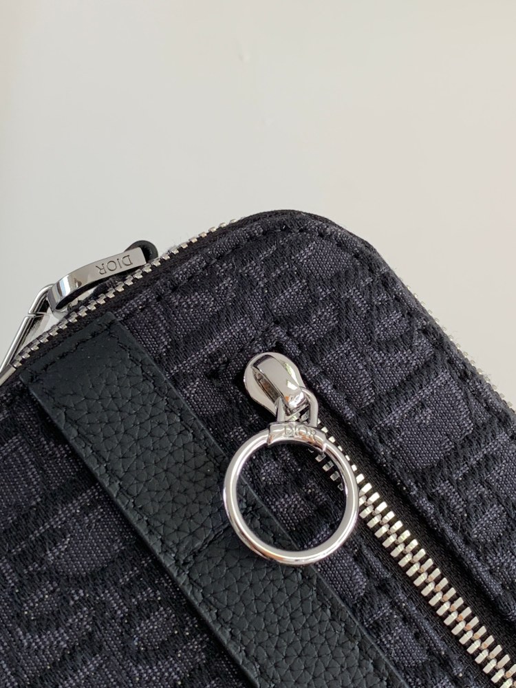 Dior manbag
